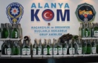 Alanya’da kaçak içki operasyonu