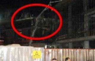 Alışveriş ve kültür merkezi inşaatında göçük:...