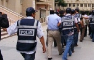 Antalya merkezli FETÖ operasyonu: 44 gözaltı var