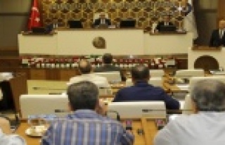 Büyükşehir Meclisi'nde tartışma