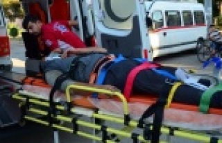 Manavgat’ta motosiklet kazaları: 4 yaralı
