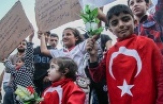 Belgesi olmayan Suriyeliler Antalya dışına çıkamaz