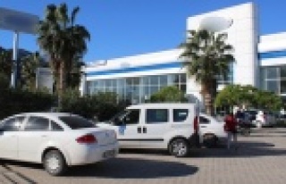 Lüks oto bayinin servisinden 150 TL’lik hırsızlık