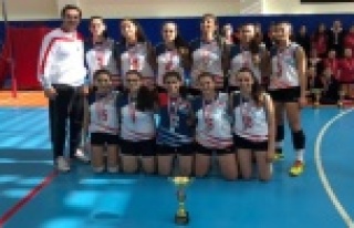 Alanya Bahçeşehir 2 takımla Türkiye Şampiyonasında