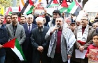 Antalya Kudüs için sokağa döküldü