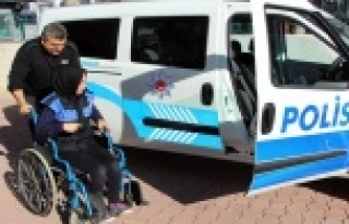 Engelli Büşra'nın hayaline polis yardımı