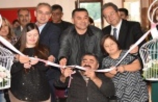 Engelsiz Sanat Sergisi kapılarını açtı