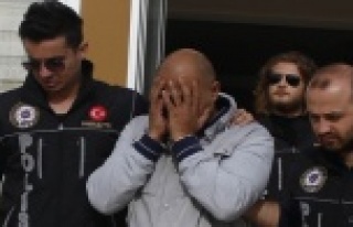 Midesinde 95 kapsül macun esrar getirdi