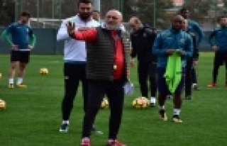 Alanyaspor Kasımpaşa'ya bileniyor