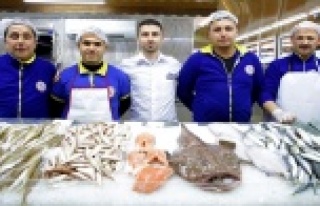 Balık Çarşısı’na yoğun ilgi