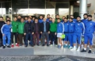 Çavuşoğlu'ndan Anamurspor'a ziyaret