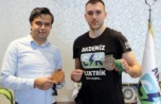 Milli Kick Boksçuya CK Akdeniz desteği