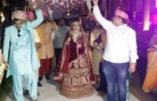 1 milyon dolarlık Hint düğünü