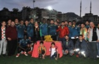 Bakkal'a muzlu 'hoşgeldin' ziyareti