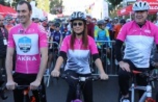 Başkan Türel farkındalık için pedal çevirdi