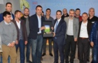 Genç Girişimcilere turizmi anlattı