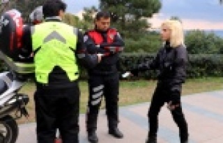 Kafasından yaralandı tedaviyi kabul etmeyip kayalıklara...