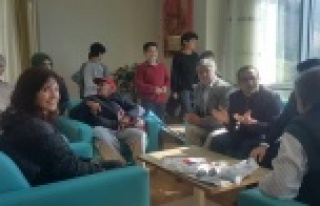 Miniklerden huzurevi ziyareti