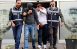 50 bin liralık altın çaldı, kaçarken ayağı...