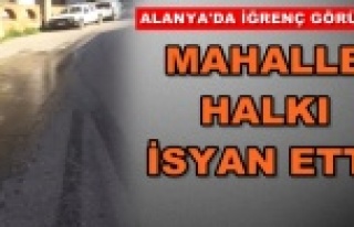 Mahalleyi lağım kokusu sardı