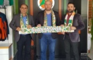 Taraftarlara 6 bin atkı