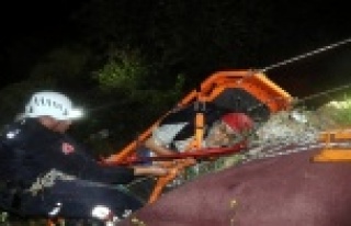 Uçurumdan gelen esrarengiz ses eceli oluyordu