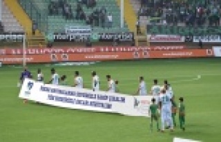 Alanyaspor sokak hayvanlarına ‘sahadan’ destek...