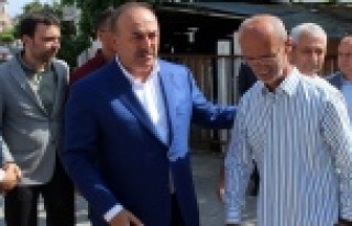 Bakan Çavuşoğlu'ndan taziye ziyareti