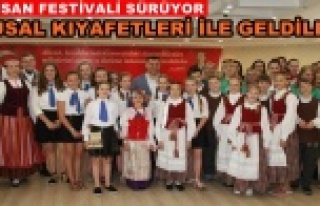 Başkan Yücel kardeş şehir çocukları ile buluştu