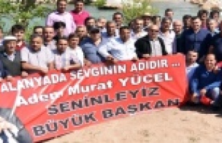 Başkan Yücel muhtarlarla yaylada buluştu
