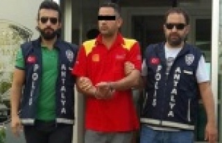 Akaryakıt istasyonunda görevi kötüye kullanmaktan...