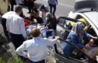 Alanya'ya gelen araç kaza yaptı: 6 yaralı...