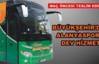Büyükşehir'den Alanyaspor'a takım otobüsü