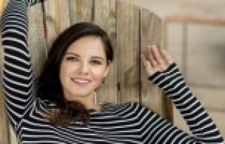 Ünlü oyuncu Alanya'da sahneye çıkacak