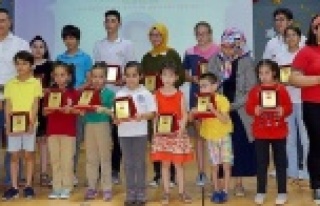 Alanya'da başarılı öğrencilere ödül