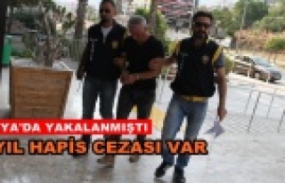 10 yıldır aranan dolandırıcı şüphelisi tutuklandı