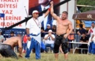 21. Feslikan Yağlı Güreşleri Şampiyonu Balaban