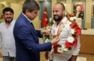 “Antalya güreşin dinamosu”