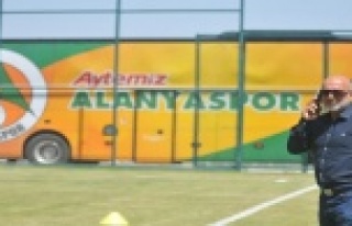 Çavuşoğlu'ndan kampa ziyaret