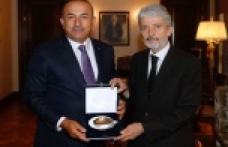 Mustafa Tuna'dan Çavuşoğlu'na 'hayırlı...