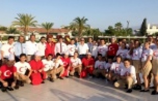 Türk gecesinde lezzet ve kültürü yakından tanıyorlar