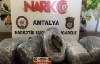 Uyuşturucu operasyonu: 3 kişi tutuklandı