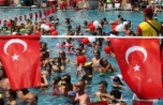 3 bin tatilciden 30 Ağustos’ta rekor denemesi