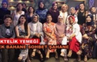 Ak Partili kadınlar yemekte buluştular