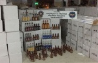 Alanya'da 7 bin 297 şişe kaçak ve sahte içki...