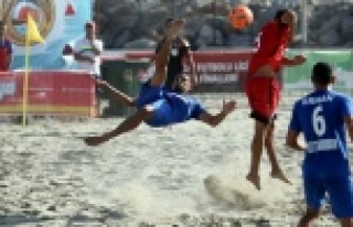 Alanya'da plaj futbolu heyecanı başlıyor