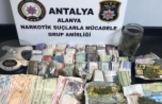 Alanya'da uyuşturucu operasyonu: 2 gözaltı...