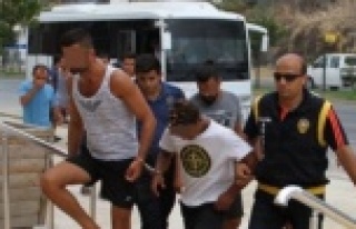 Alanya'yı korkutan tekne kapışmasına 2 tutuklama