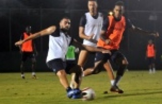Alanyaspor Sivas'a hazırlanıyor