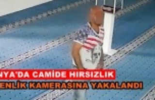 Camide hırsızlık güvenlik kamerasında